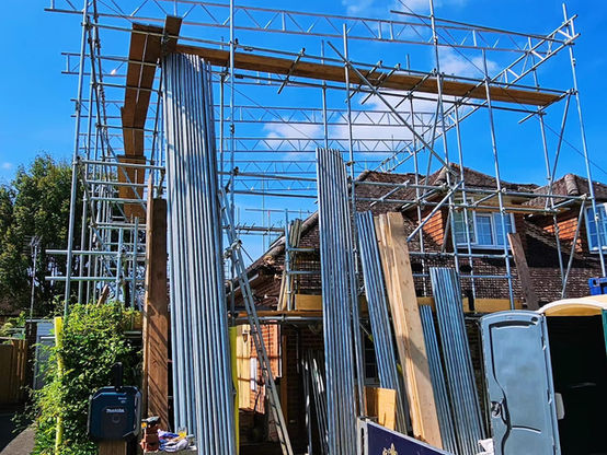 fa951e_28f768082bc642369061e7015c7f47a3~mv2